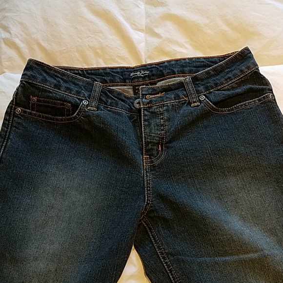 Jeans - Picture 2 of 4